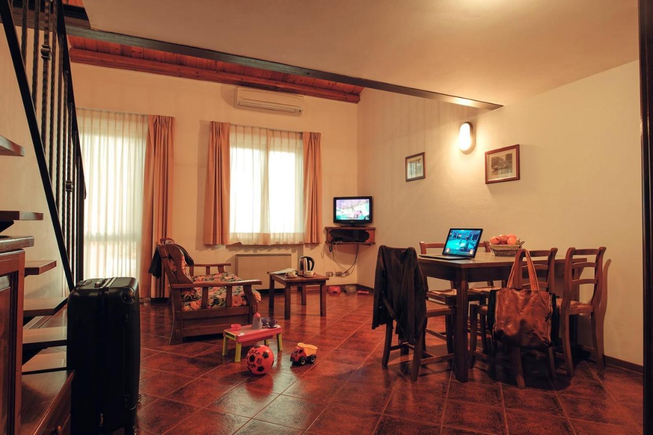 Casanova - Family Apartments Residence San Quirico d'Orcia Exterior photo